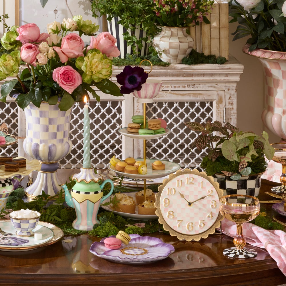 Wonderland Three Tier Sweet Stand